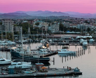 Le petit port de Rimini, en Italie