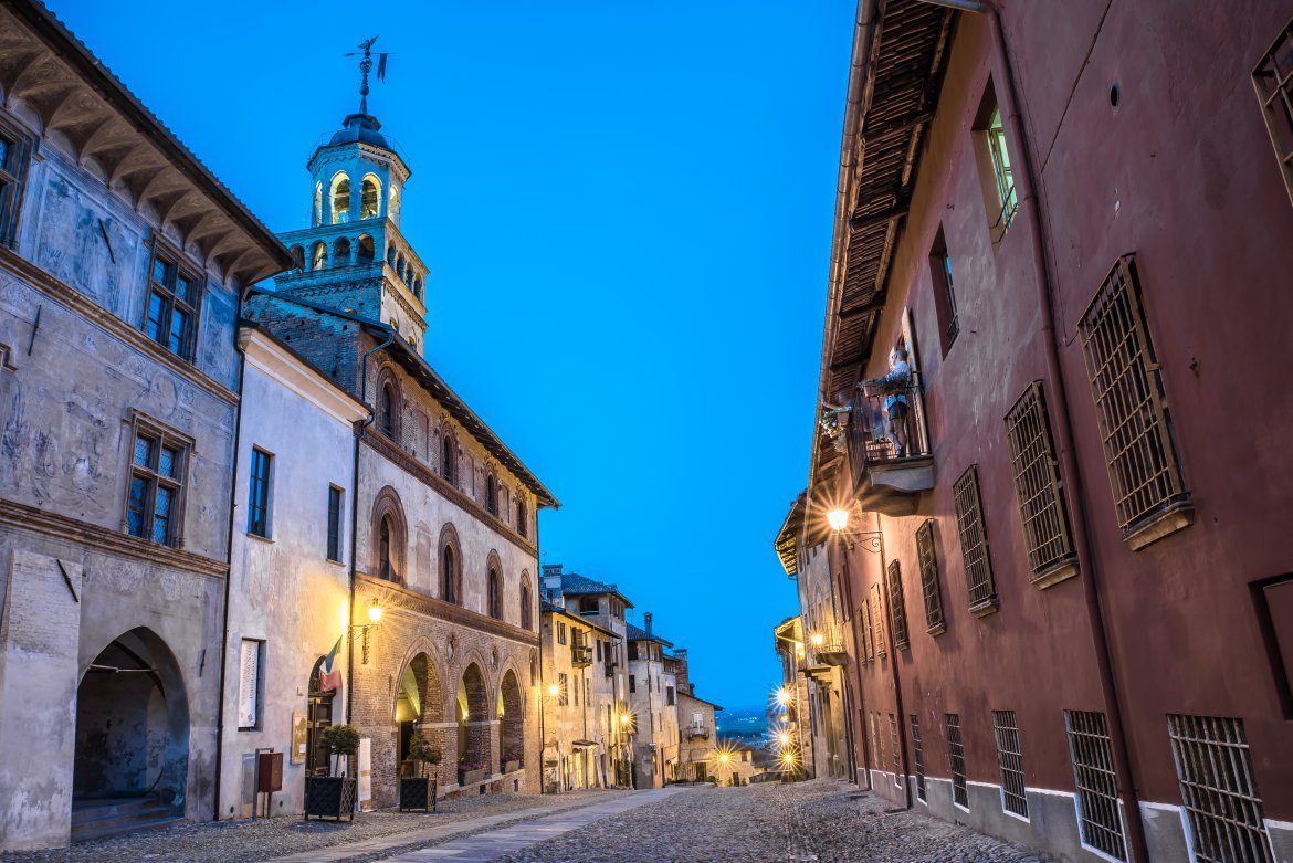 Saluzzo, Cuneo, ora blu