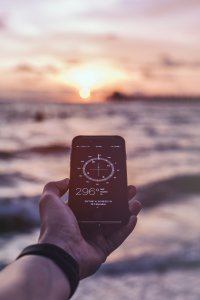 app-compass-phone