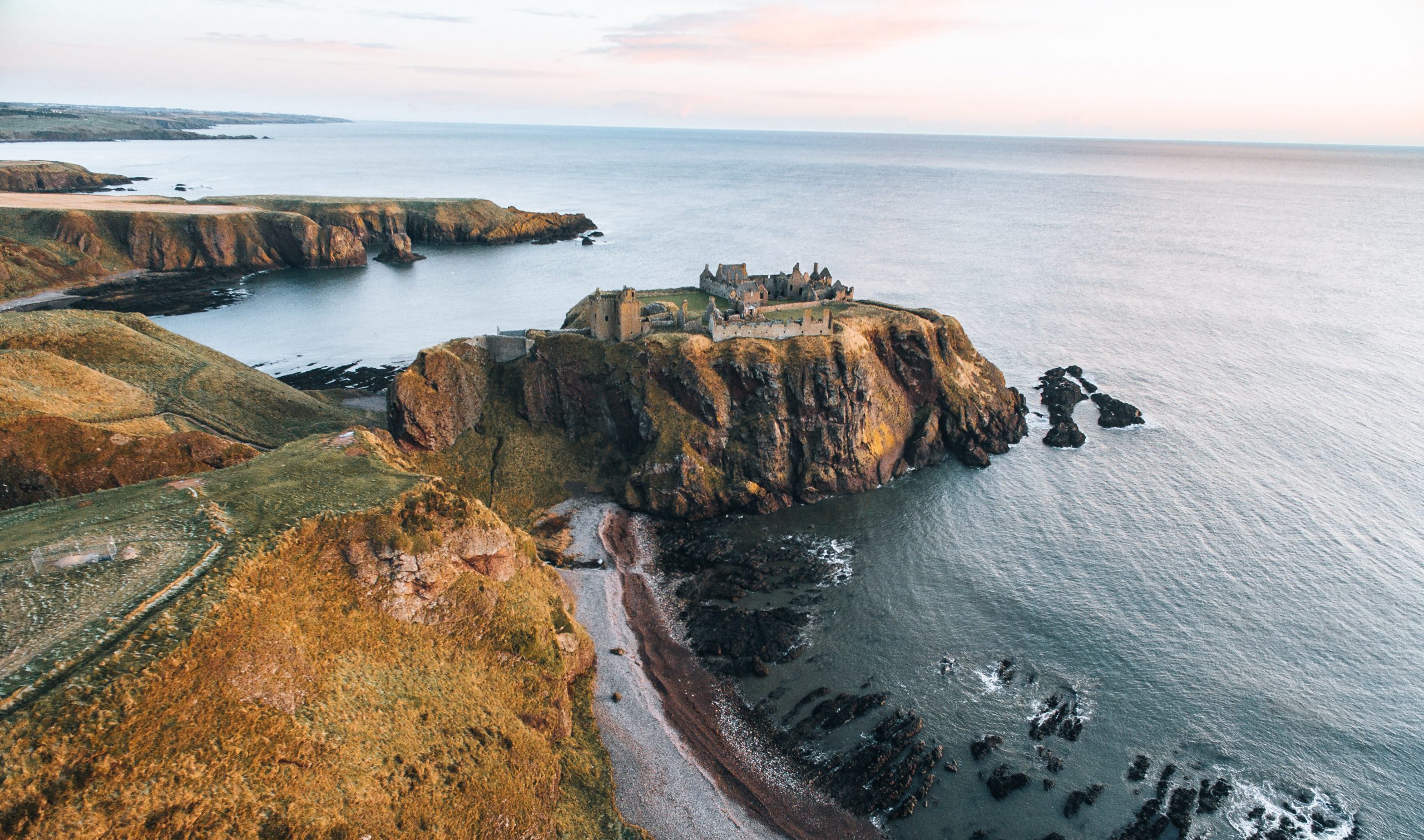 Vista del castillo de Dunnottar en Escocia