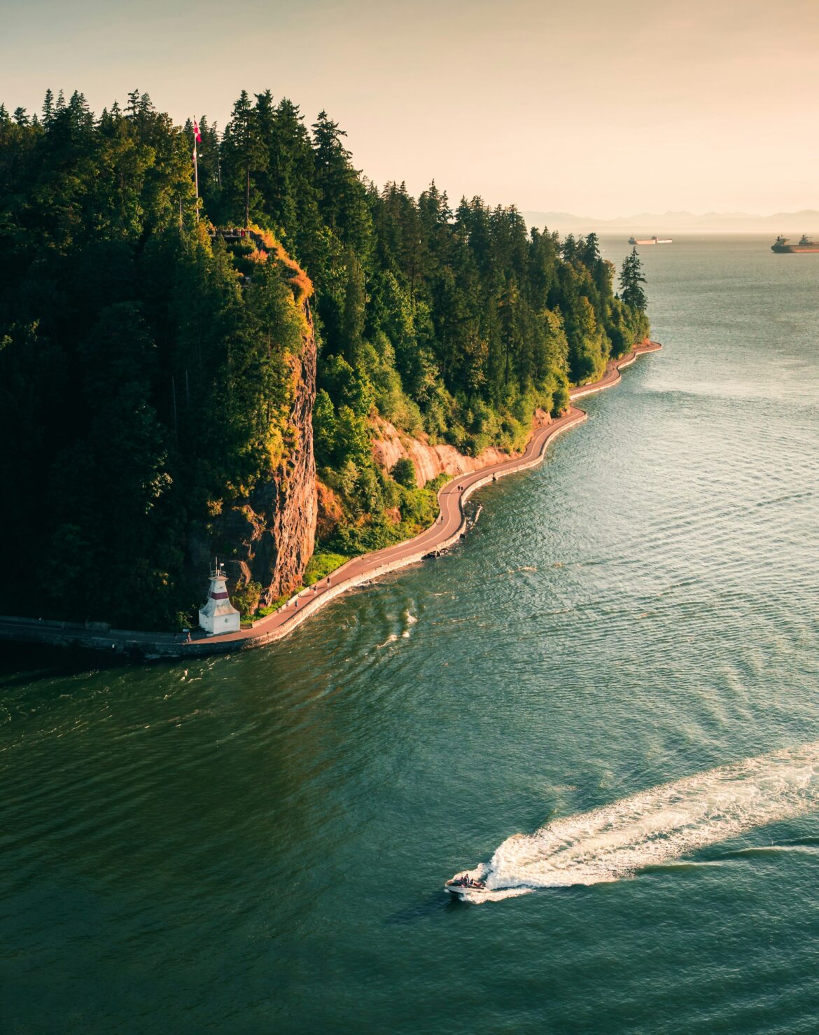 luc-tribolet-FQRxB1SimfI-unsplash stanley park vancouver