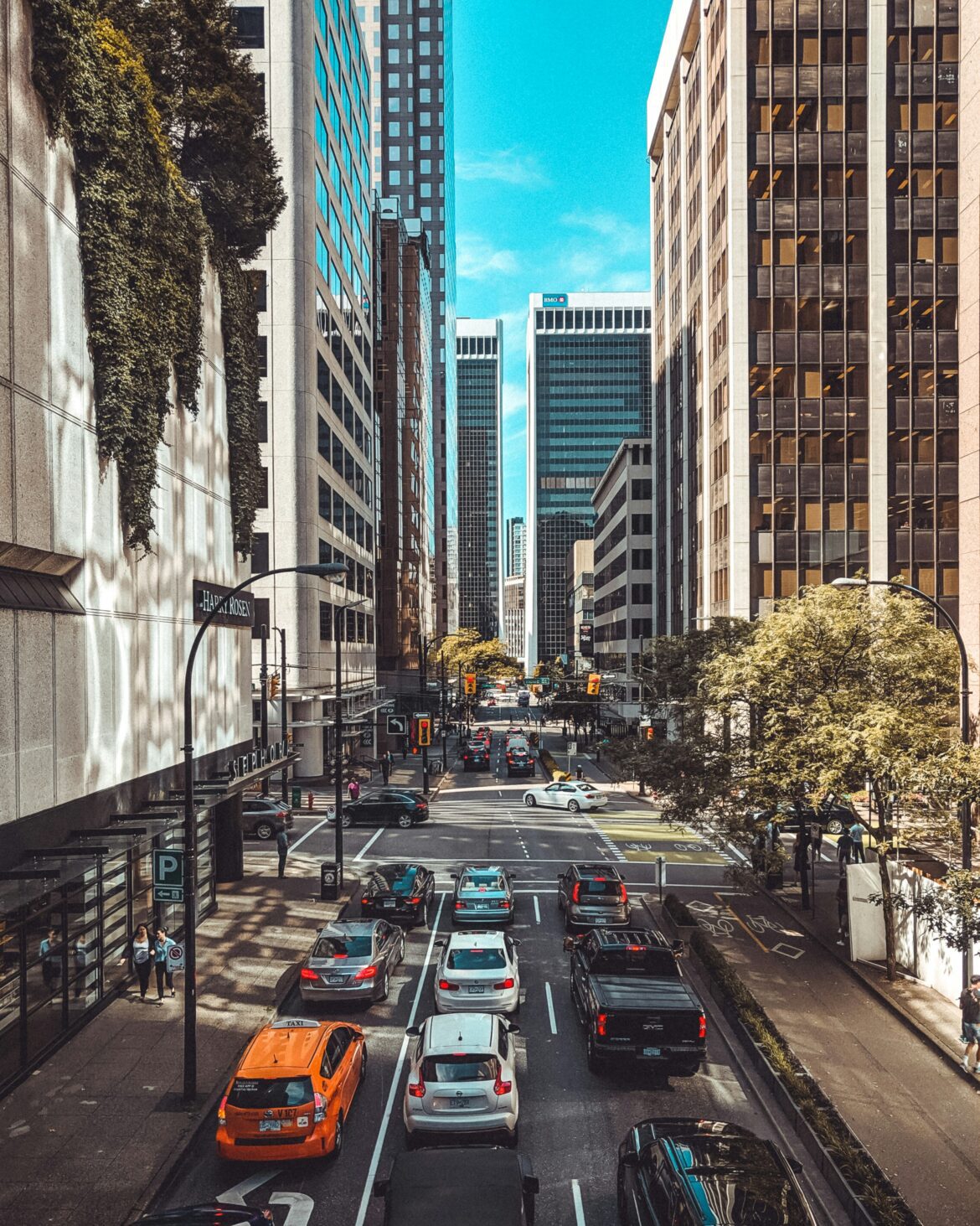 marco-tjokro-grEHYPIdqZs-unsplash